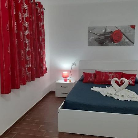 Sos Appentos 3 - Indipendente 4/6 Posti Letto Apartment Синискола Екстериор снимка